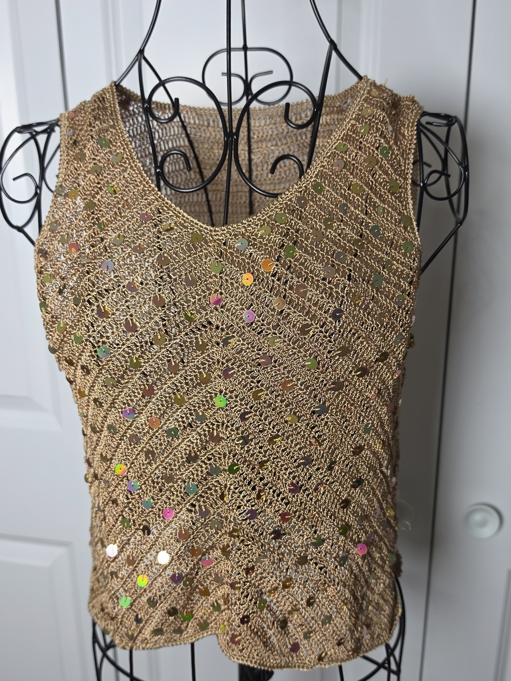 Kantee Gold Metallic Crochet Sequin Tank Top S Y2K